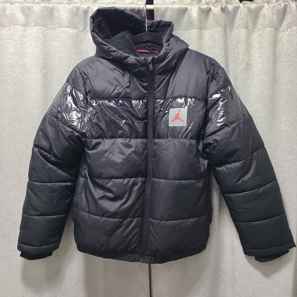 Jordan Black Hooded Bold Striped Puffer Jacket Jumpman icon Logo Large 12-13 Yrs